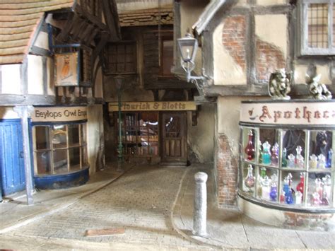 Miniature Marvels: The Unseen Magic of Diagon Alley